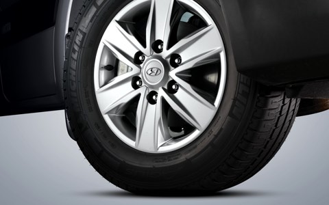 16″ Alloy wheels