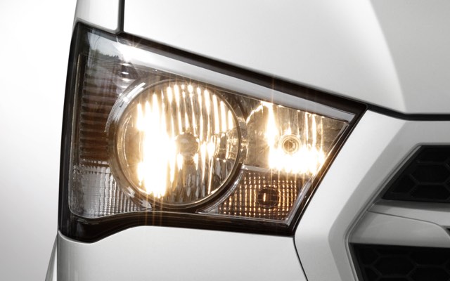 MFR Headlamps (Standard/Deluxe Trim)